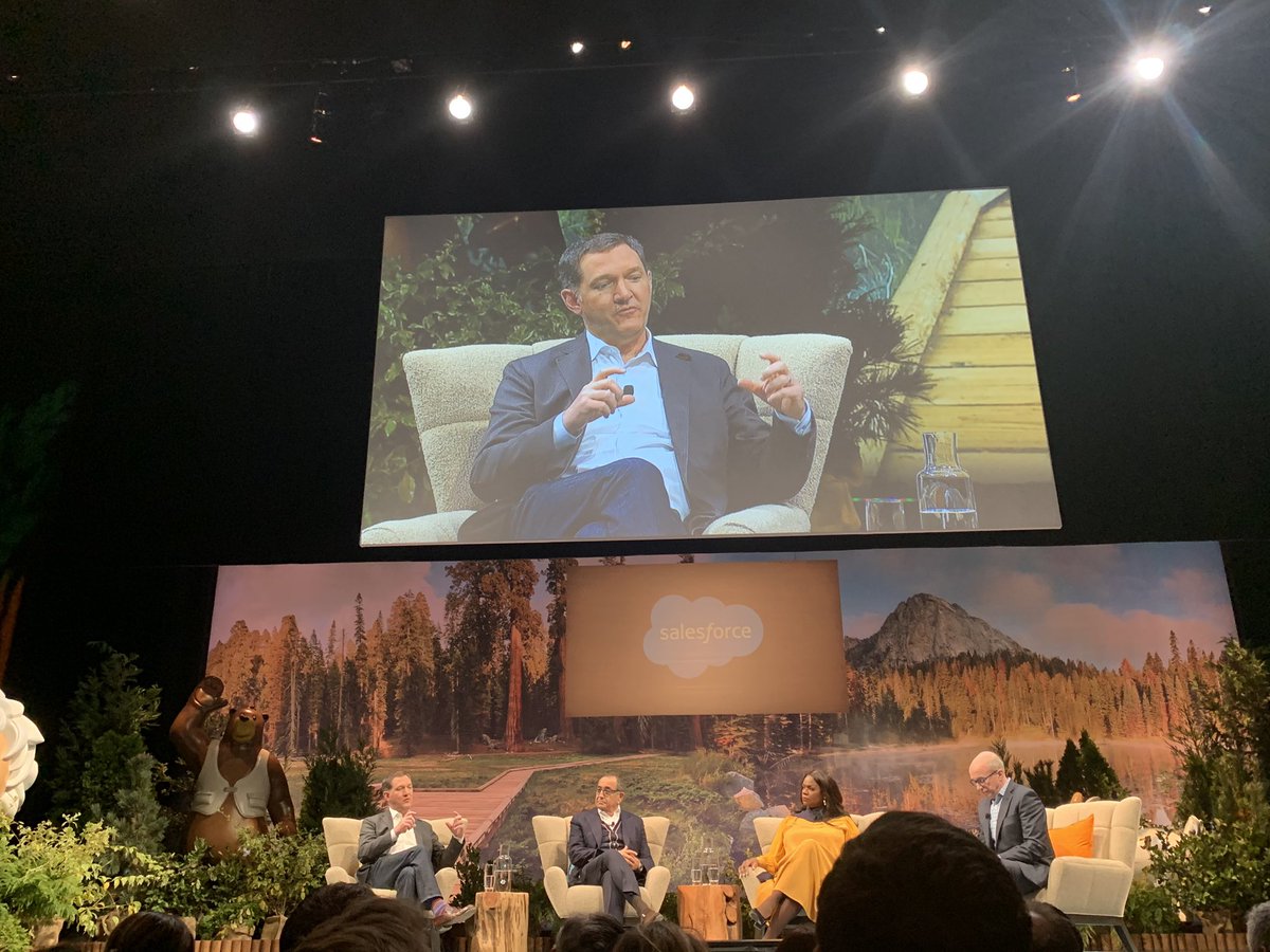 jackieyeaney's tweet image. “Ask how you are configuring your orgs for a multiple set of possible outcomes. Don’t direct. Set context and enable” @JWhitehurst #DF19 #theopenorg