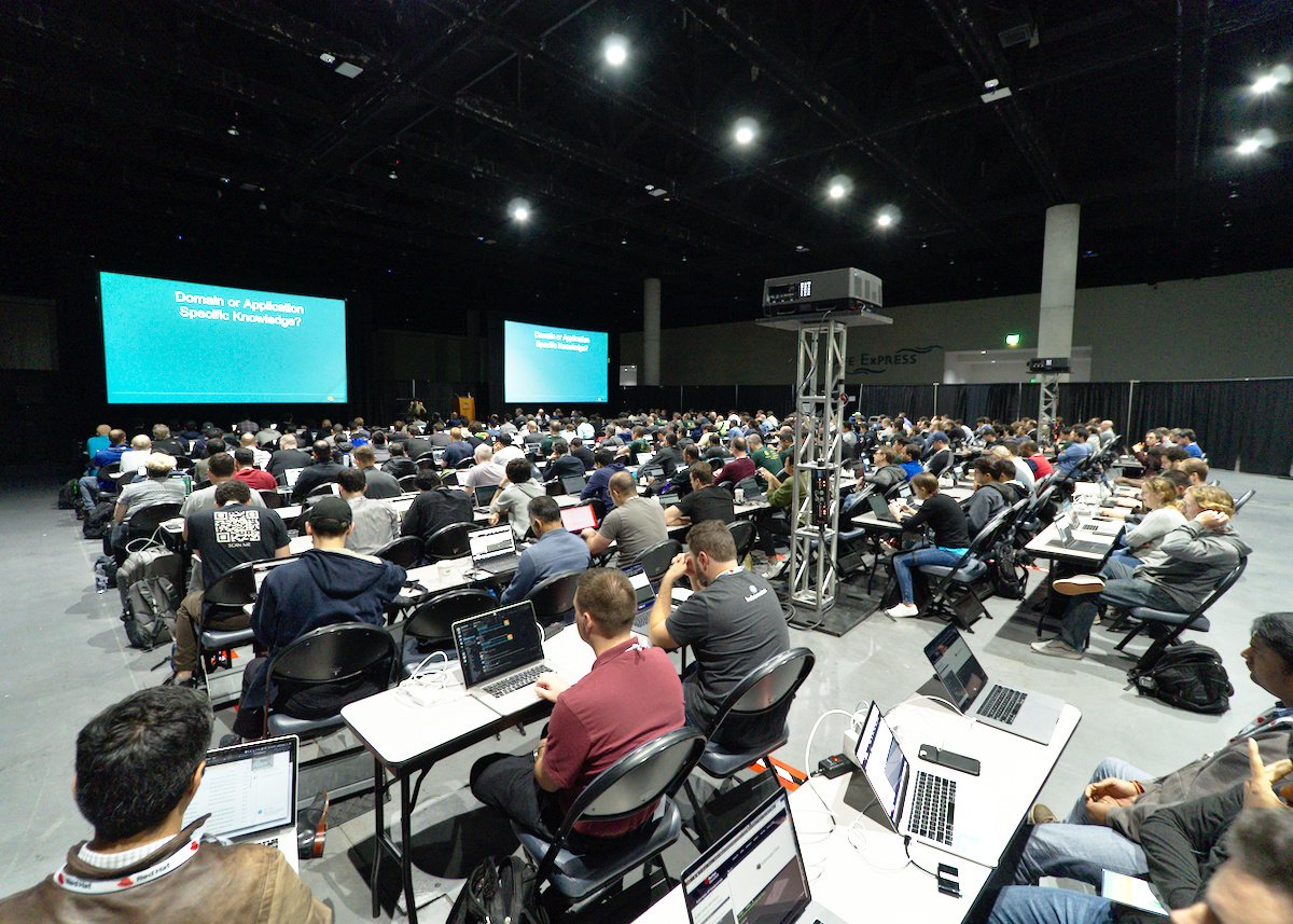michael_hrivnak's tweet image. These #kubecon goers know how to finish with a bang. We have a full house for the #operatorframework workshop, in the final time slot of the week.