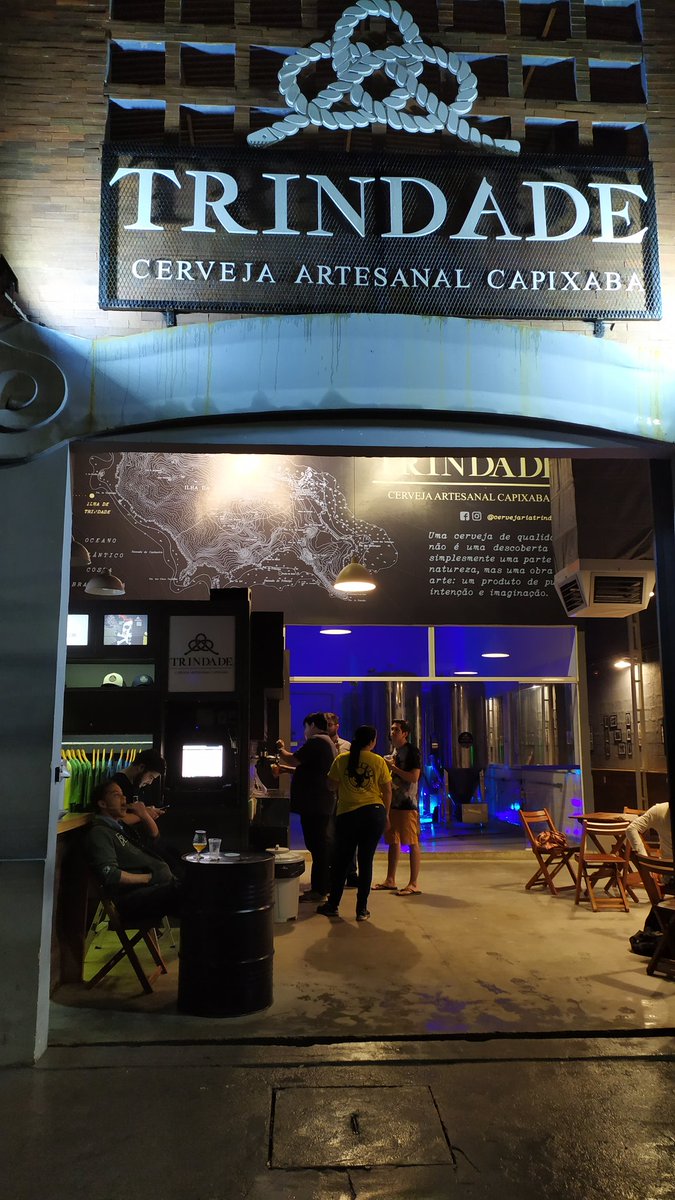 GBalarini's tweet image. Apresento ao @badtux_ o templo.
Ao @gomex fica o convite, novamente, de vir para Vitória. #devopsdaysvix