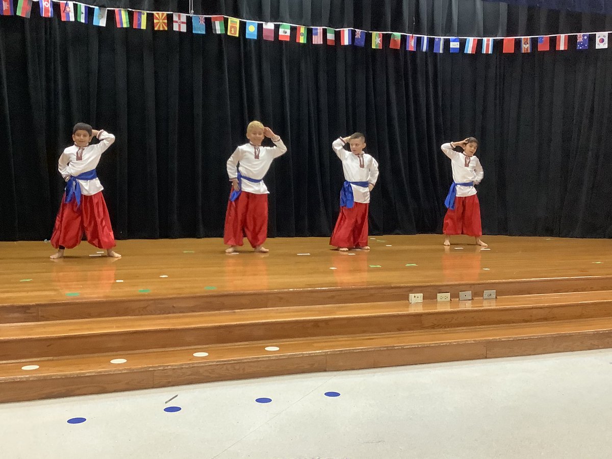 Awilkdce's tweet photo. Who said dancing was just for girls!?! The boys were fabulous! @dchajimenez @Rmanross_7 @DCEtrailblazers #dcedli https://t.co/66EHSf0HqV