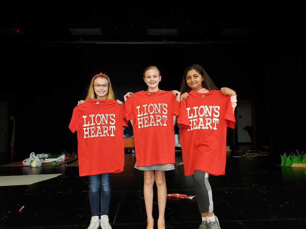 VistaRidgeMS's tweet photo. Congratulations to our first  Lion's  Heart Award Winners! Thank you for showing Character, Integrity  and Leadership  in everything you do! #vrmsintentional #strongerinthepride #celebratekisd https://t.co/lrALt6Rstl