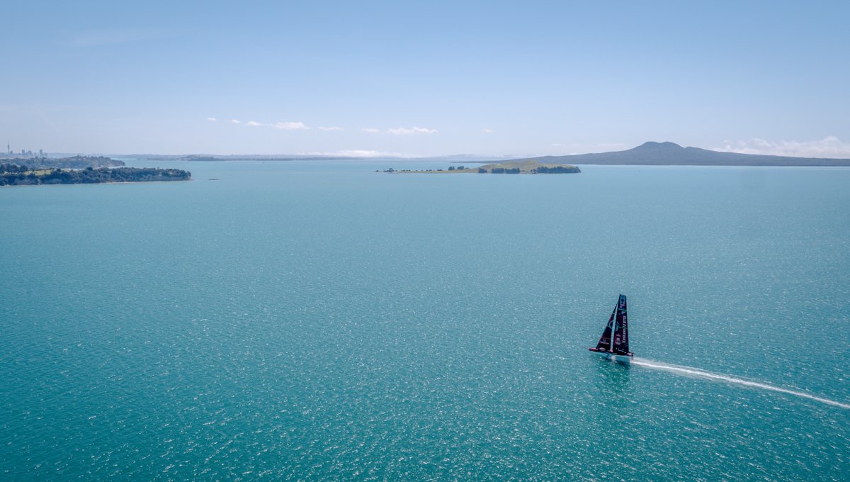 Emirates Team New Zealand tweet media
