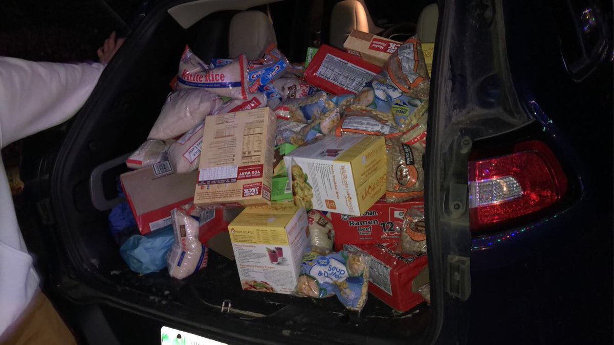 FoodDrive2019's tweet photo. A lot for 5th! -Tyler https://t.co/MmEUW4RE3R
