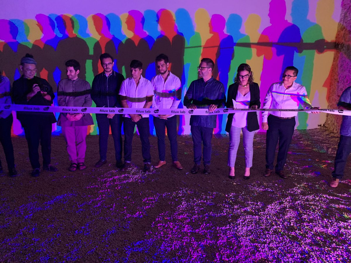 iluminet's tweet photo. Felicidades a David di Bona y todo el equipo y autoridades locales en la inauguración de #filuxlab en Merida #filux @filuxmexico https://t.co/U5h4BuKCI1