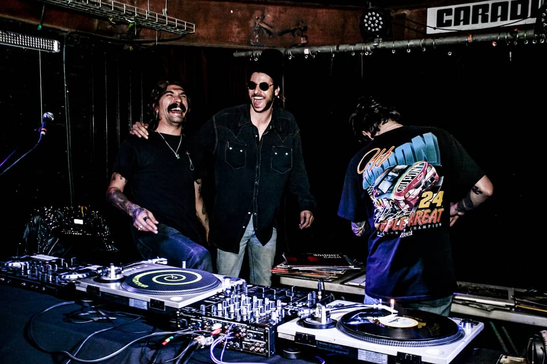 tlilticmx's tweet photo. Warmup party w/ #TheVoidz DJset + Chicho Che by @tlilticmx  
.
.
.

#AlexCarapetis #CultRecords #ReyPila #JulianCasablancas #TlilticMx @CultRecords https://t.co/gENk1suQWL