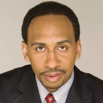 PAWD_WC's tweet photo. On the Left is @stephenasmith He toe the line for the @NFL. No matter how wrong he or the NFL is.
Next to him is @Kaepernick7, he doesnt โToe the Lineโ he breaks Rank. He swims up stream. He goes against the grain. #BeLikeColin #NotLikeStephen #WeLikeColin #ImWithKap https://t.co/Okhe2K4Net