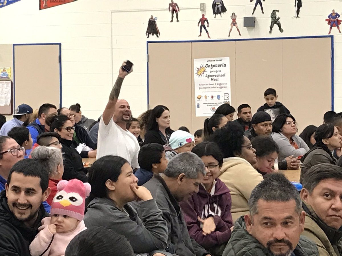 Gilsped12's tweet photo. Incredible game of Kahoot with our parents. 3rd grade teachers and students were demonstrating with the parents a fun way they learn in class. I think the parents liked it! @GetKahoot @EPISDLeeLions #iamepisd @Ebalansay https://t.co/hPO0C546JO