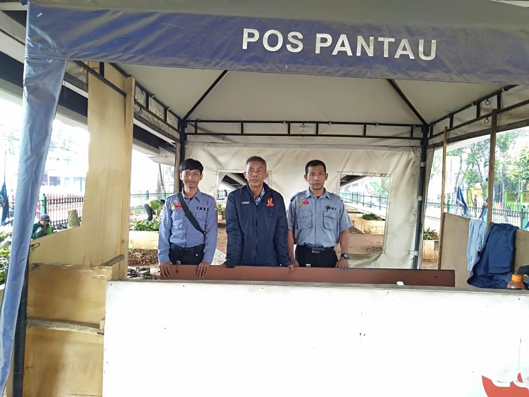 Kasie Rehabilitasi dan pemberdayaan sosial Bpk <a href="/an_sori1975/">Ansori</a> melakukan monitoring titik pantau <a href="/satgasp3s/">Satgas P3S DKI</a> JS Posko Kalibata ,Pancoran dan mampang setelah mengikuti zarah ditaman makam kalibata dlm giat ulang tahun KOPRI <a href="/DinsosDKI1/">Dinsos DKI Jakarta</a>