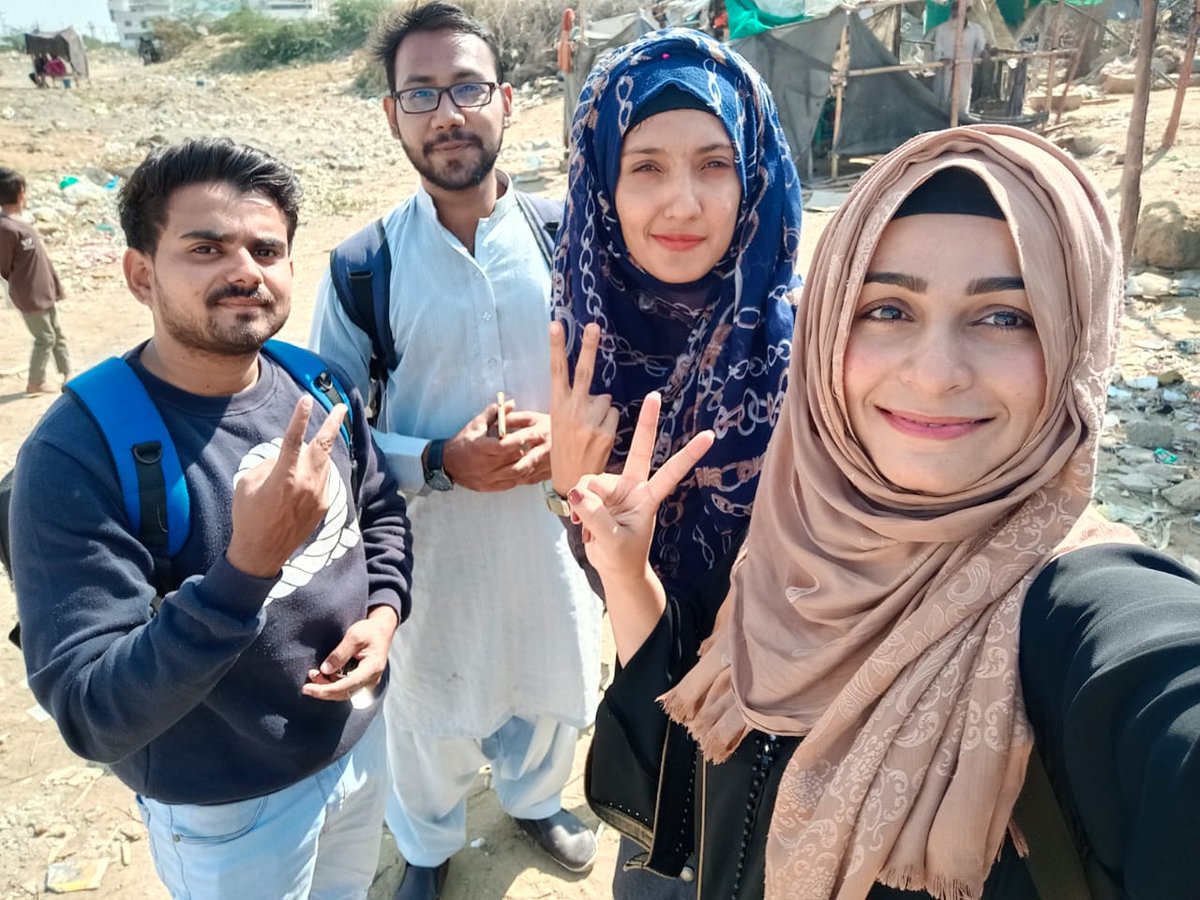 abbasihuma123's tweet photo. Successfully conducted session in slum area at university road about hygiene and health care which was a part of youth innovation challenge 2k19 ✌️
A great initiative by #save_a_life 
#peacediffusion
Sponsored by @UNDP_Pakistan @SindhGovt1 @KamyabJawanPK https://t.co/WVEALX5Obn