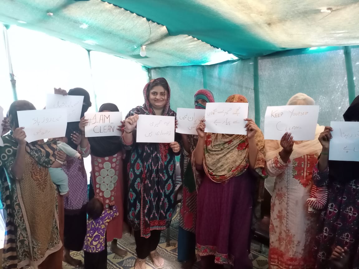 abbasihuma123's tweet photo. Successfully conducted session in slum area at university road about hygiene and health care which was a part of youth innovation challenge 2k19 ✌️
A great initiative by #save_a_life 
#peacediffusion
Sponsored by @UNDP_Pakistan @SindhGovt1 @KamyabJawanPK https://t.co/WVEALX5Obn
