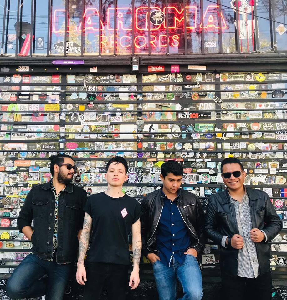 La música de <a href="/PROFUGOmx/">Prófugo</a> desprende un poderoso sonido Rock Alternativo.
Este 10 de diciembre se presentan en el escenario de Salón Pata Negra Condesa.
Entrada libre
Puertas 9 pm 
+18 con ID