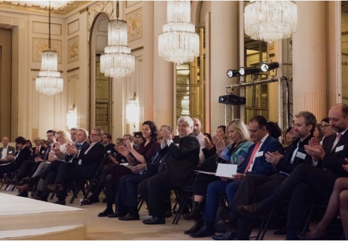 Félicitations aux professeurs Aurélien Colson (<a href="/AColson_/">Aurélien Colson</a>), Jocelyn Martel, Peter O'Connor (<a href="/peteroconnor/">Peter O'Connor</a>), et Maurice Thévenet (<a href="/MauriceThevenet/">Thévenet Maurice</a>), récompensés pour l'excellence de leur pédagogie lors des #ESSEC Foundation Teaching Awards. 

essec.edu/fr/actualites/…