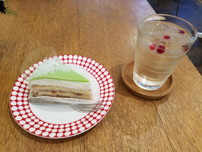 スウェーデンプリンセスケーキ 東京 神奈川で食べられるお店はココ 明日は何を食べるかな
