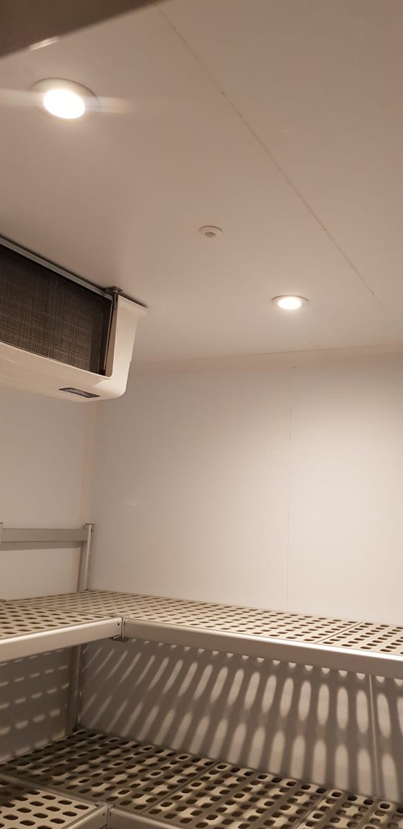 Coldcontrol's tweet image. A recent high-end install of a walk-in fridge. Stainless steel door frame, inset led down lighting, and using the new Bioma condensing unit from Embraco #lownoise #efficient #refrigeration