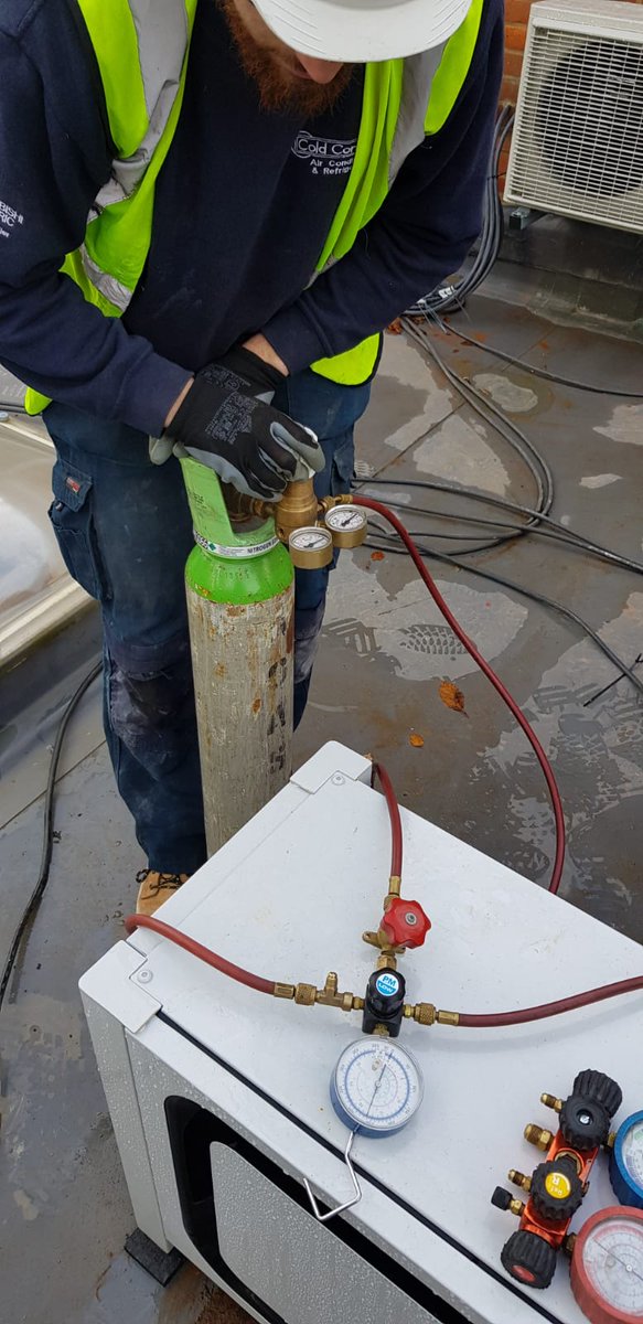 Coldcontrol's tweet image. A recent high-end install of a walk-in fridge. Stainless steel door frame, inset led down lighting, and using the new Bioma condensing unit from Embraco #lownoise #efficient #refrigeration