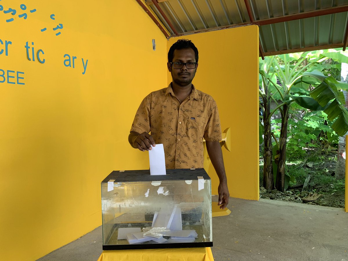 mujey_mv's tweet photo. I have casted my vote to @mdpshippe
#AnniShippe
#Shippe4VP
#MDPLeadershipElection2019 https://t.co/vftu00sqtP