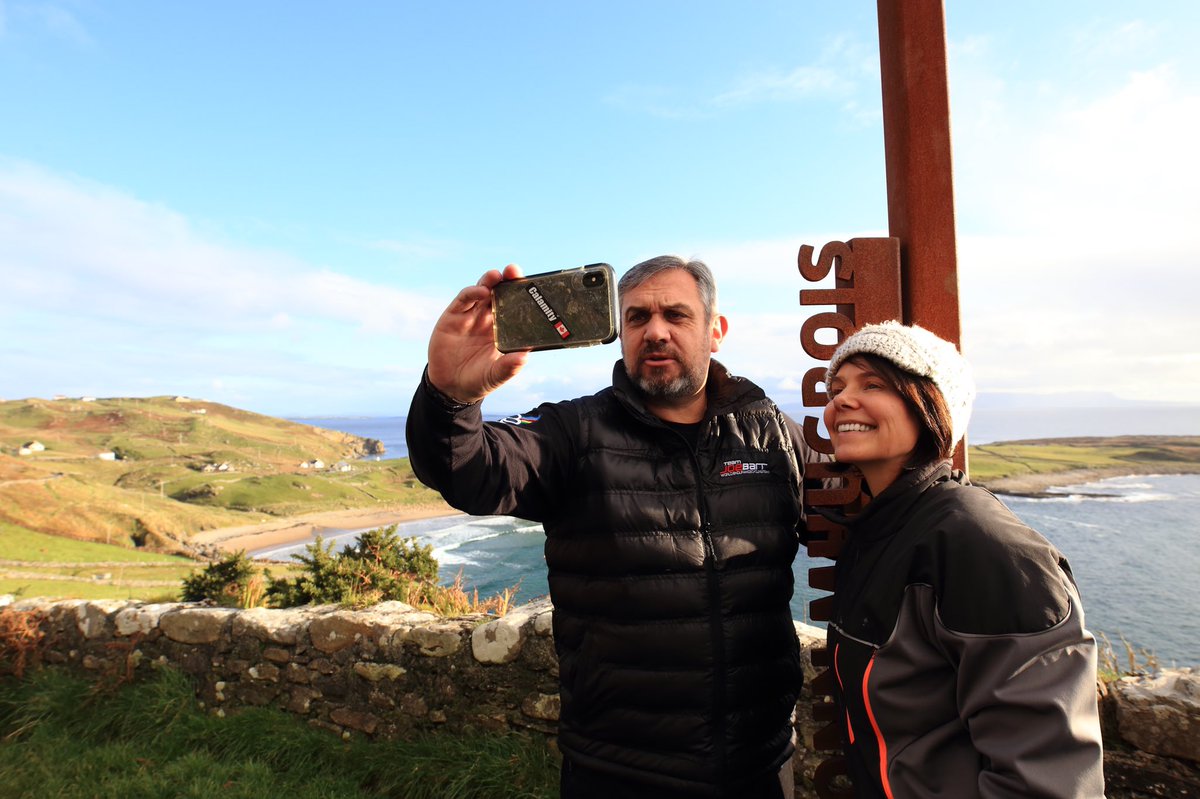 TeamJoeBarr's tweet image. Every endurance team needs a tall guy @BigAl916 

Brilliant for managing bikes on and off the roof and brilliant for selfies 😁

Oh and he’s our steady hand on the wheel, literally and metaphorically #crewmanager #team #trust