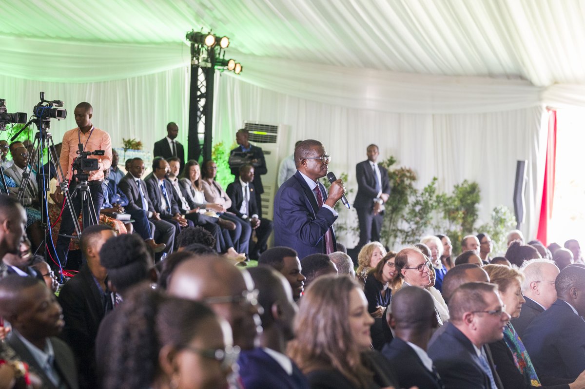 cmu_africa's tweet image. We thank @liquidtelecom Group Executive Sam Nkusi for his pledge to provide internet in our new location. We appreciate this initiative and support from our industry partners! #CMUAfrica #StudyInRwanda