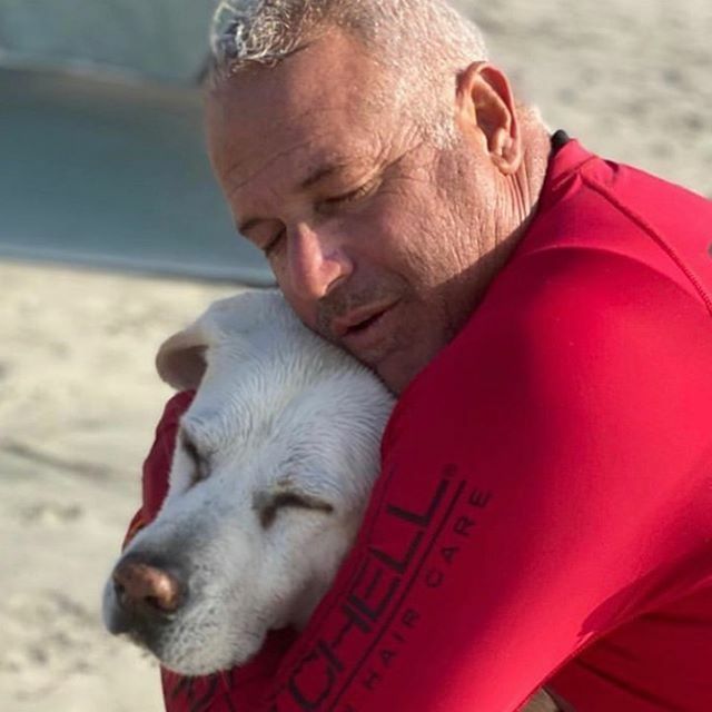 One week away from Thanksgiving....but I’m thankful everyday. What are you thankful for?
pc @agsgets
.
.
#family #standwithhaole #love #fatherandson #awalkonwater #surftherapy #paws4ava #curepetcancer #mustlovedogs #surfdoghaole #lovebeatscancer #grateful ift.tt/2rgW6tM