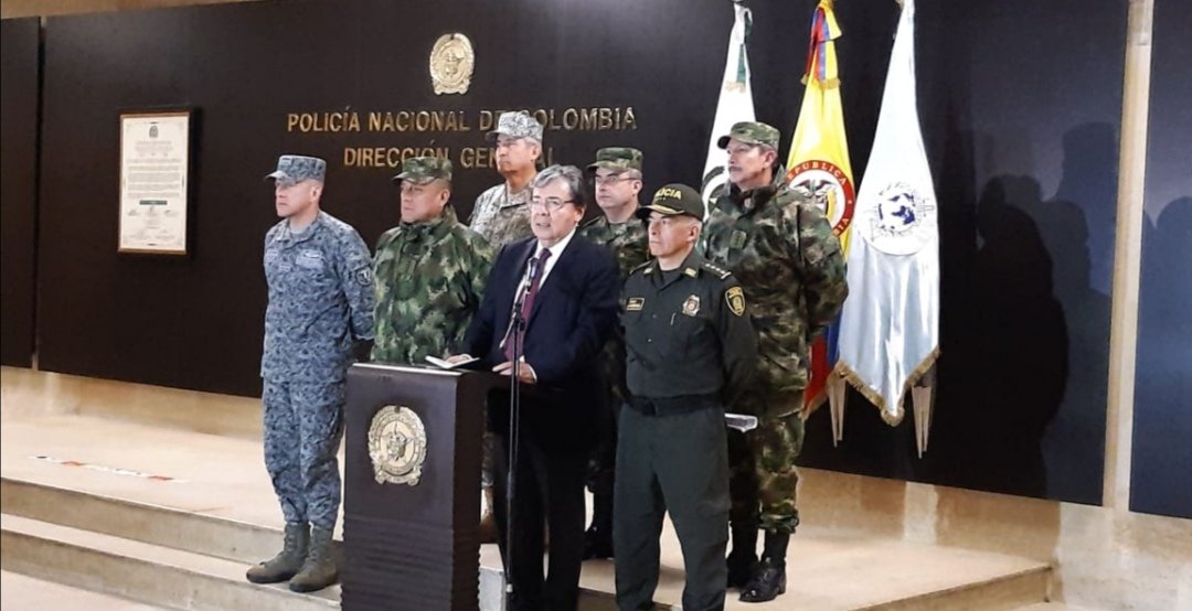 BluRadioCo's tweet photo. #AlAire "Cali está recuperando la tranquilidad. En Medellín, las autoridades garantizan el control. 
En Bucaramanga, Popayán y Pasto se restableció el orden": @mindefensa, @CarlosHolmesTru, entrega un balance del #ParoNacional https://t.co/A9T9Jrf82b