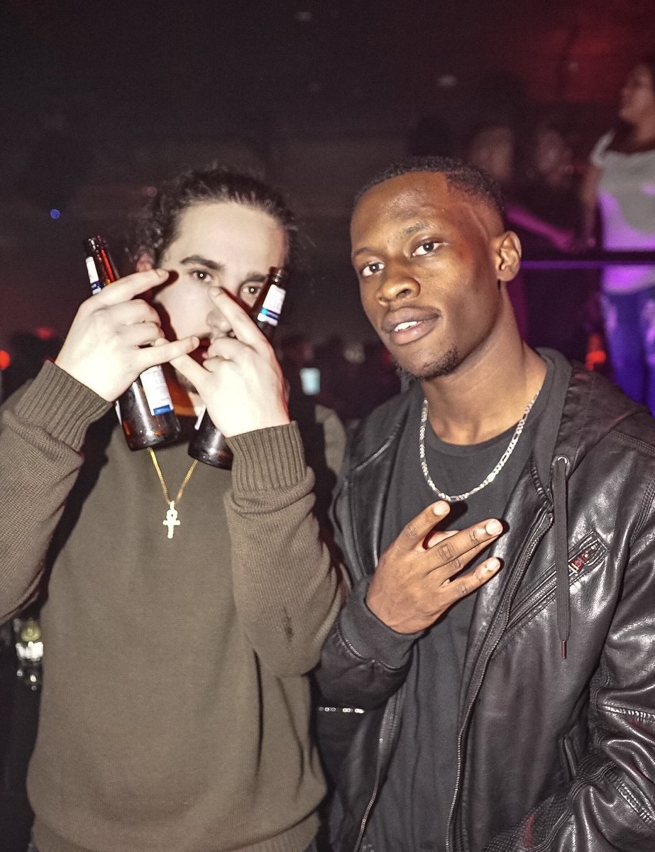 jackmoonoc's tweet image. ⁦@AllDreLongg⁩ HBD cuddy 🍻🍻 love u family, you know how we rockin #4time