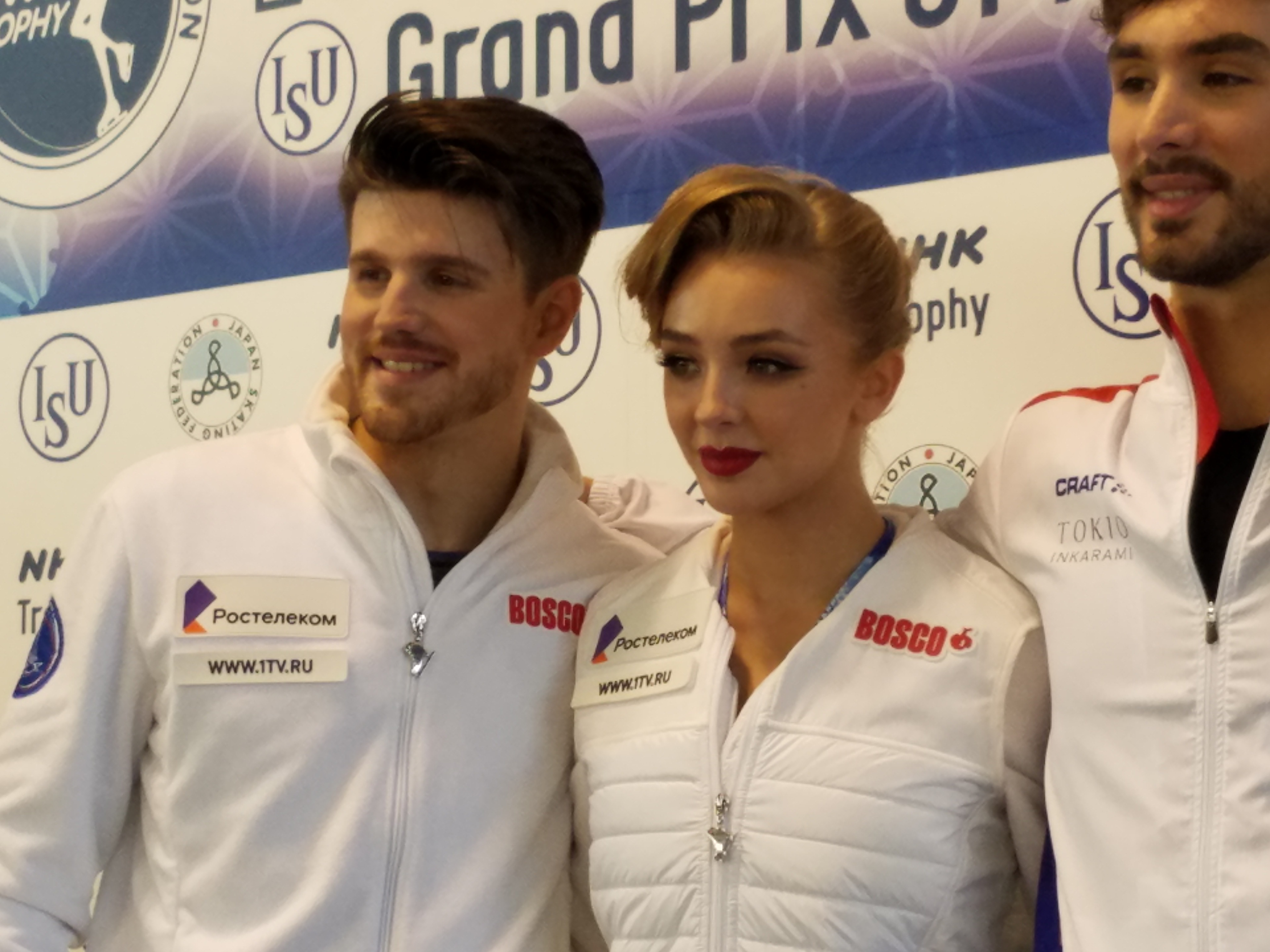 GP - 6 этап. NHK Trophy Sapporo / JPN November 22-24, 2019 - Страница 3 EJ9Ns4bUEAYTfv_?format=jpg&name=4096x4096