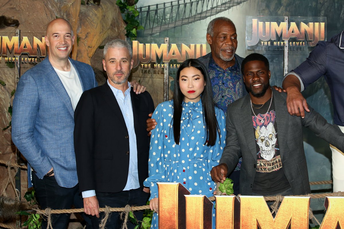 DelhiTimesTweet's tweet photo. Glimpses from a very fun red carpet event of #JumanjiTheNextLevel in #CaboSanLucas, #Mexico

@JumanjiMovie @TheRock @KevinHart4real @jackblack @KarenGillan @awkwafina @DannyDeVito @MrDannyGlover @SonyPictures @SonyPicsIndia
 #Jumanji #DwayneJohnson #KevinHart https://t.co/kst364Mnq5