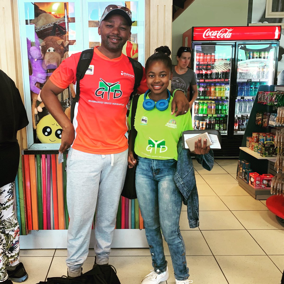 KhulasandeSpor1's tweet photo. PE - - > JHB - - > SASOLBURG #Interprovincials #Travels #KSDActiveKids #GrassrootsYouthDevelopment #SportingChance https://t.co/eVESR2xF9x