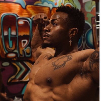 HILSONFITNESS's tweet photo. #NewProfilePic https://t.co/qd5iVsgs7I