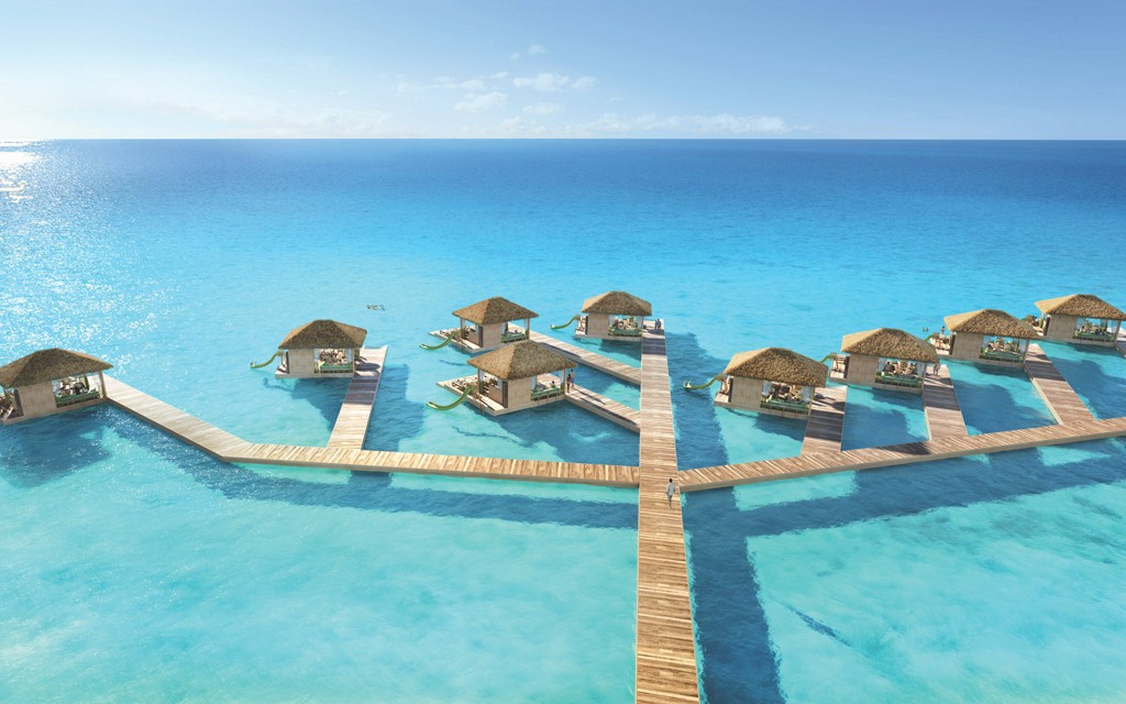 TravelLeisure's tweet image. Royal Caribbean is opening the first overwater bungalows in the Bahamas bit.ly/37rDPuz