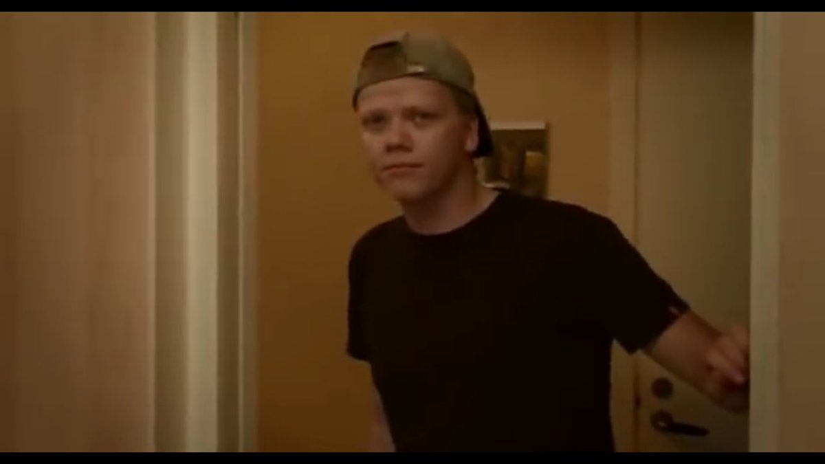 -” Hej Roger!”