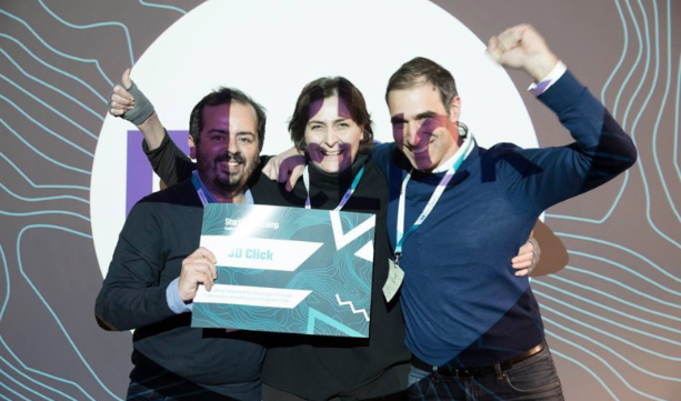 Innovadores|Premios El Referente 2019 ⤵️
.@3dclickclick, la plataforma que crea y personaliza diseños de envases en #3D. Vía @elreferente.es elreferente.es/innovadores/3d…