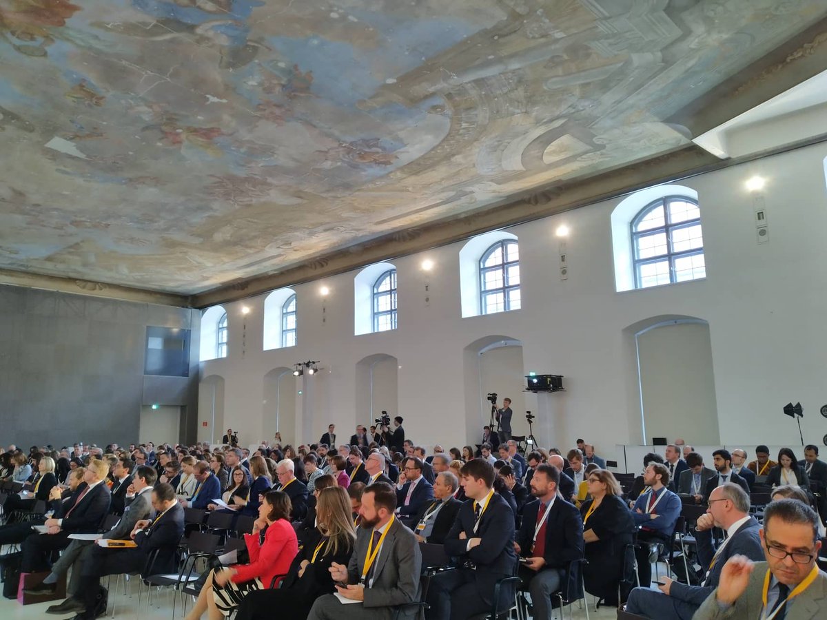 ICMPD's tweet photo. We are discussing ways towards a comprehensive #European #migrationgovernance system and breaking internal gridlocks and moving forward #MakingMigrationBetter #ViennaMigConf w/@LauraCorrado1 @schieritz https://t.co/uR4TW1XLzA