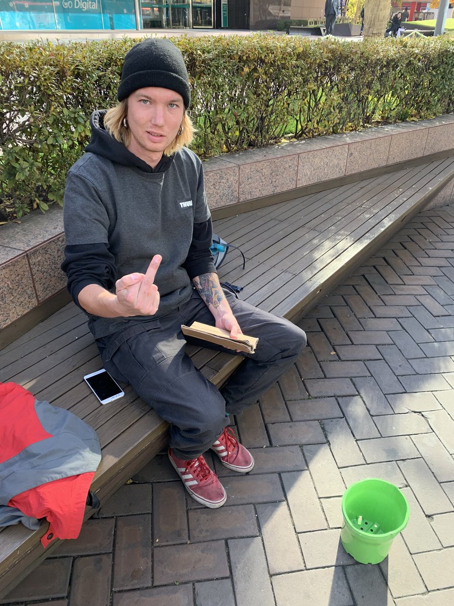 Spotted a #begpacker in downtown #Seoul near my office. Took my cues from <a href="/koryodynasty/">Raphael Rashid</a> and threatened to call the cops if he didn't leave.