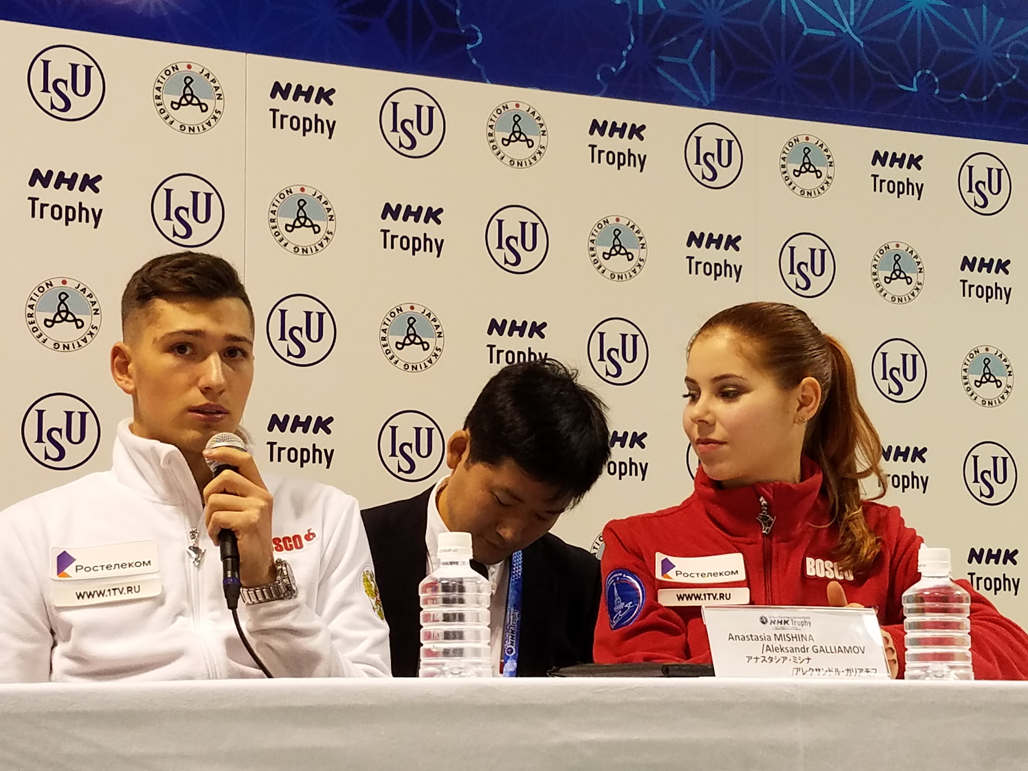 GP - 6 этап. NHK Trophy Sapporo / JPN November 22-24, 2019 - Страница 4 EJ9idvrU8AE6MZT?format=jpg&name=4096x4096