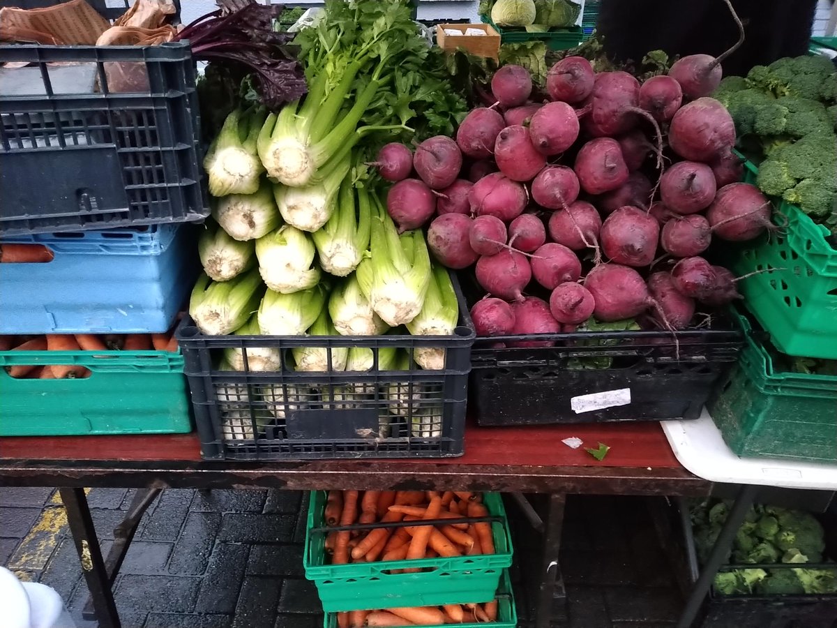 RatheniskaFarm's tweet photo. Miserable weather but the show goes on at Portloaise #farmersmarket #farmtotable #local #laois #eatgreen #eatclean https://t.co/wHgk4w6Yj0