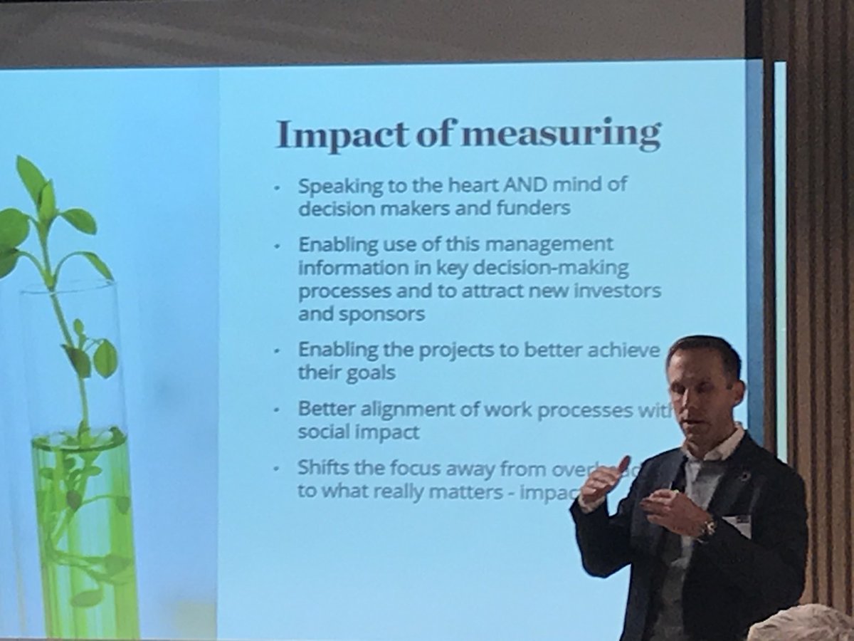 EFAfundassn's tweet photo. How can we measure #socialimpact? What should non-profits measure, how can you do that and what is the best way to communicate it? Fascinating presentation on finding the common language for impact from @anderslo of @DeloitteNO #Skillshare2019 https://t.co/Eveny1Q2hn
