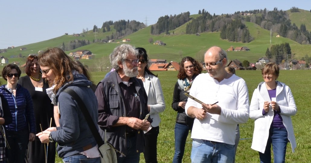 NeueGeomantie's tweet photo. Lust auf eine spannende #Geomantieausbildung im Sommer 2020 auf dem #Feuerberg in #Kärnten ? Oder im norddeutschen Wendland? Hier erfährst Du mehr ttps://www.neue-geomantie.de/geomantieausbildung/ https://t.co/LpZCdJ9oYP