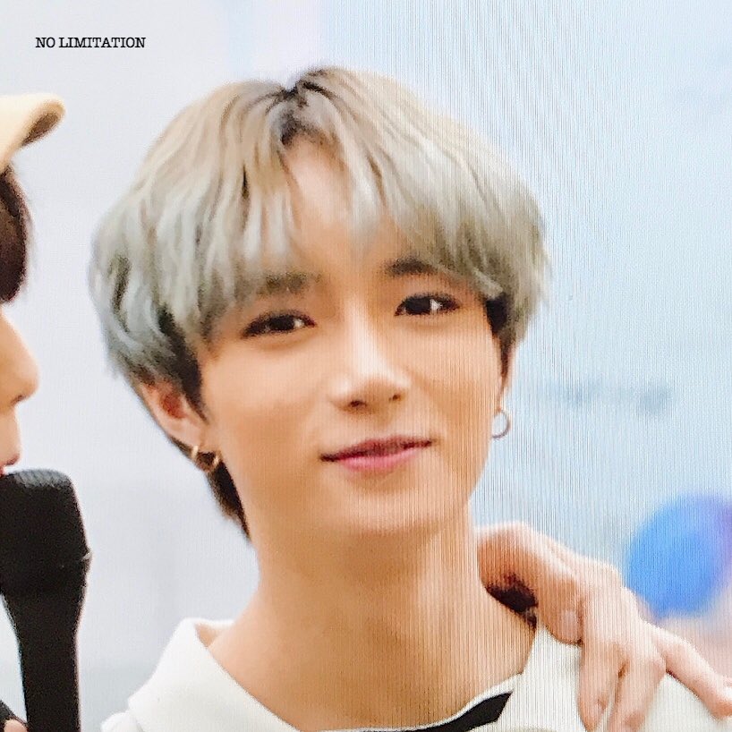 NoLimitation313's tweet photo. 191110 코엑스 팬싸 프리뷰

#TXT #TOMORROW_X_TOGETHER #투모로우바이투게더 #BEOMGYU #범규 @TXT_members https://t.co/ePMwVAG4K4