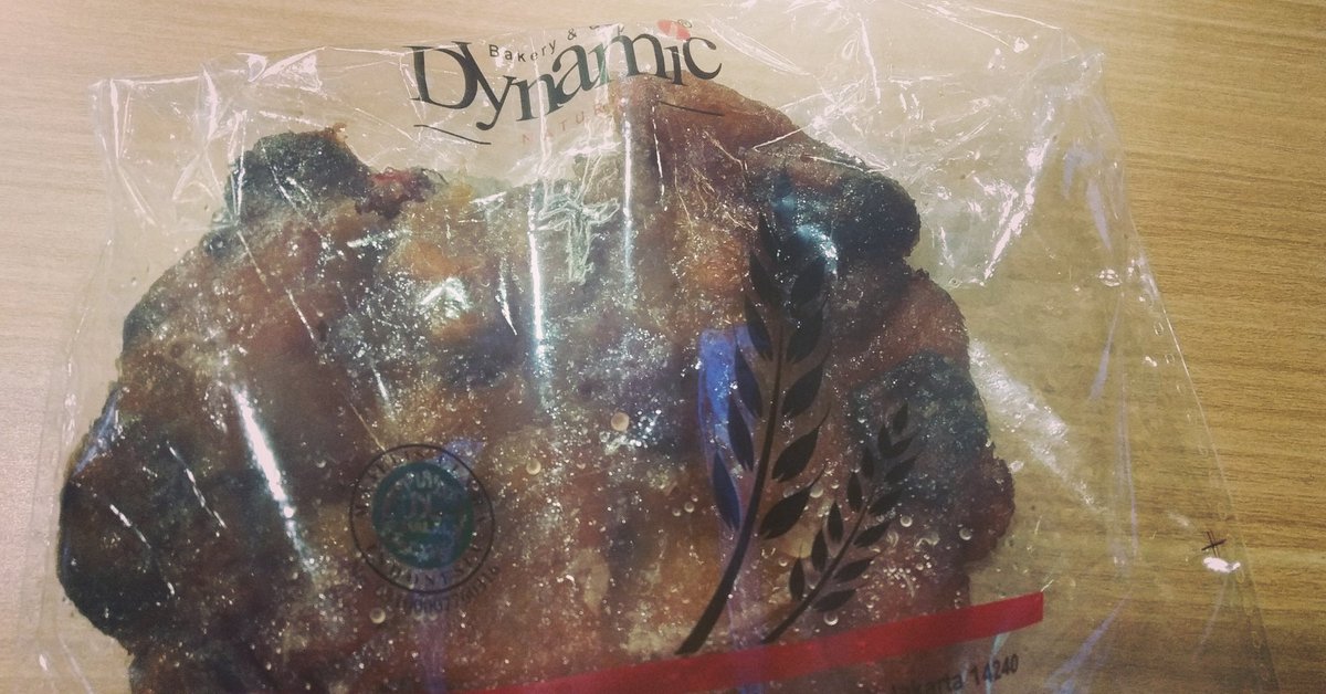 regiweking's tweet image. #PisangGoreng.....
#Pisgor
#FriedBanana
#pisanggorengenak 
Enak sih enak tapi harganya lumayan  Rp15rb :-)  @ Dynamic Cafe MKG