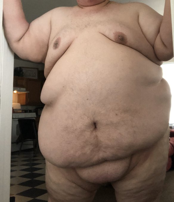 Just hanging out. #superchub #chub #fatty https://t.co/eczhnvEtnn<a href="/tag/superchub"class="tags">#superchub</a><a href="/tag/chub"class="tags">#chub</a><a href="/tag/fatty"class="tags">#fatty</a>