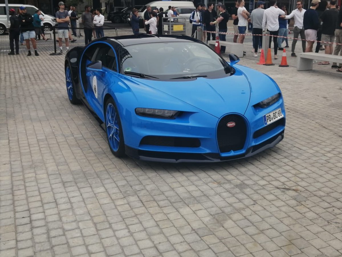 Sean_ParkerSA's tweet image. Sunday morning well spent with my my old man down at the Silo District to see the Bugattis. These are his pics by the way. #BugattiTour #2Fast4u