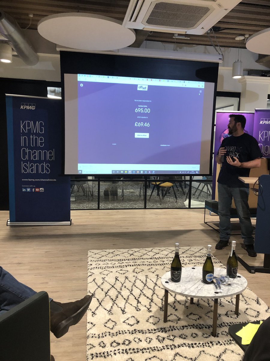 DigitalJersey's tweet photo. Team Eight at #Envirohack2019 #Offset https://t.co/6VZg5ni0BR