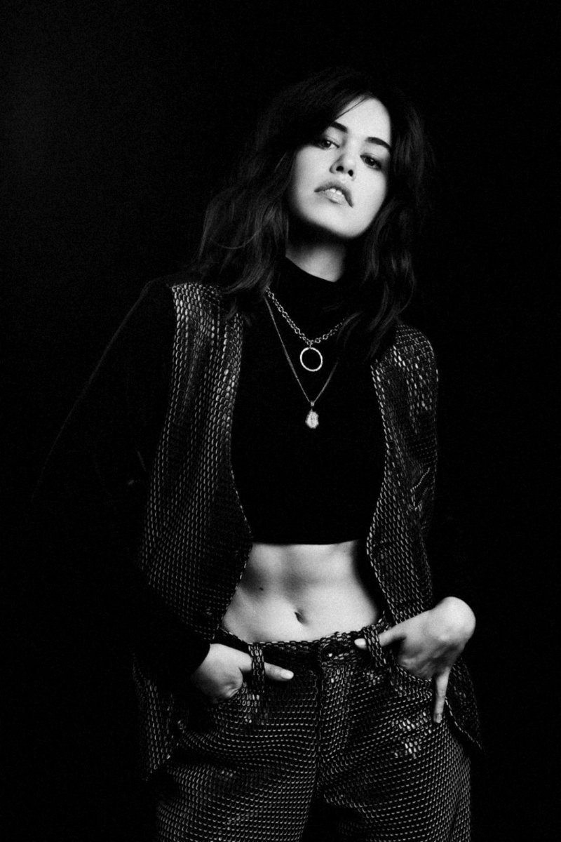 xForeverGirlx's tweet photo. #SeductiveSunday https://t.co/19ziJiRmR2