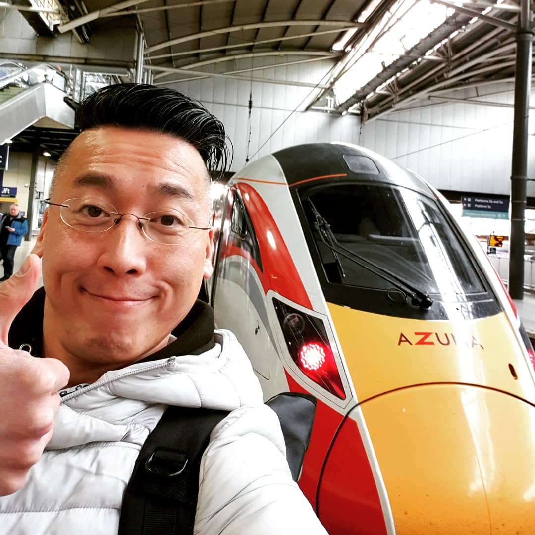 KokHwaLie's tweet image. Bye bye Leeds. Off to London! #londonbound #lastshow #etceteraetcetera #leeds #leedsgrandtheatre #leedsgrandtheatreandoperahouse #uktour #KingAndI #kingandiuk #touringlife #TheKingAndI #actor #actorslife #workingactor #theatre #musical #KingandItour #runelizarun @lner #azuma