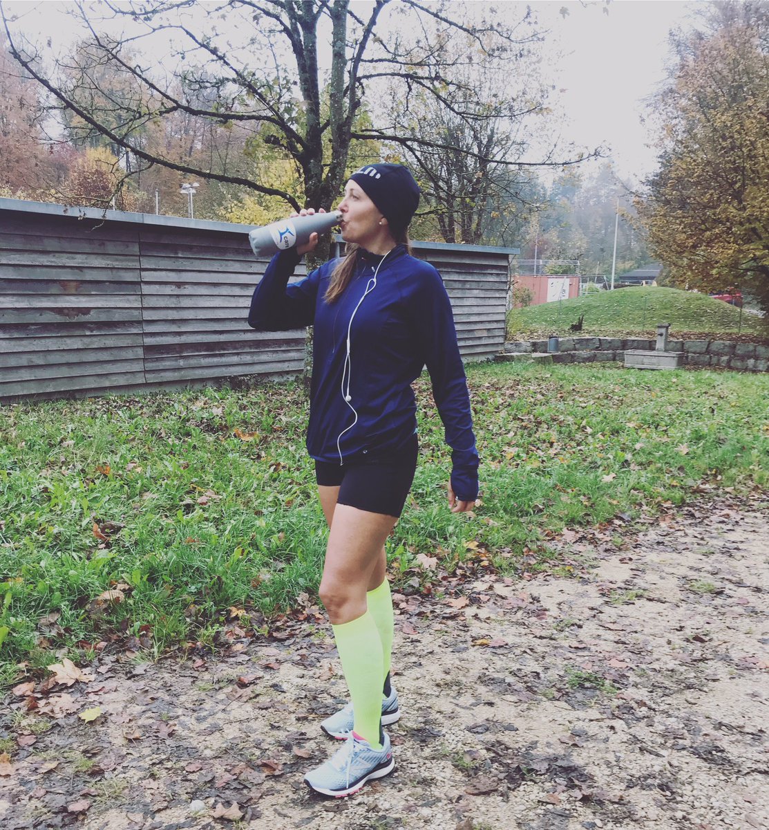TSthelimit's tweet photo. a relaxed #Sundayrun.
5km with a maximum HR of 150 ... don’t ask how long i was on my way🐌
Have you seen my new bottle? very proud to support @OceanCare
#SundayMotivation #running #mypeakchallenge #mpc19 #mpc20 https://t.co/eDpukMjq4H