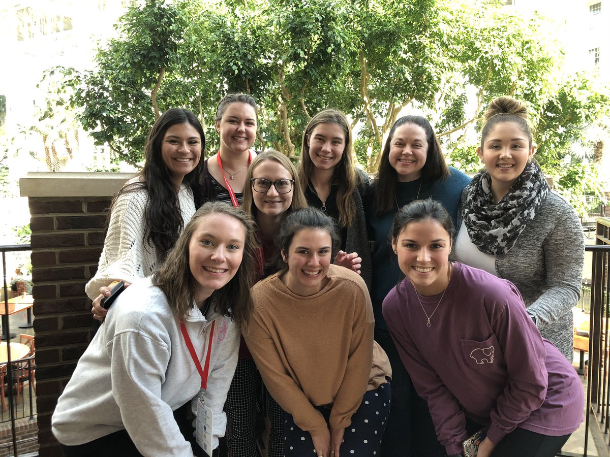 ScholesE15's tweet image. So exciting to see the #CMLA students from @IllinoisStateU at #AMLE19 Best wishes for the rest of the school year!!