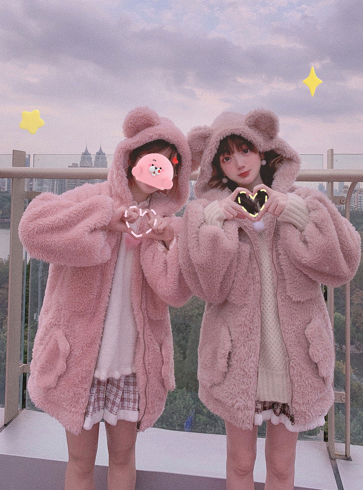 イマココニ❣️ピンクデザインパーカー イマココニ❣️ピンクデザインパーカー - メルカリ