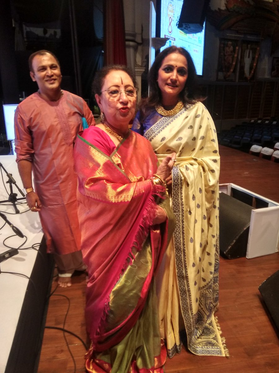 ArtAndArtistes's tweet photo. And the 4th prahar ends with a mesmerizing performance by one of the most renowned voices of Hindustani Classical Music &amp; a doyenne from the Patiala gharana! Yes, we are talking about none other than Padma Bhushan
vocalist #BegumParveenSultana ji.

#8prahar #mumbai #livemusic https://t.co/gG0Rk7csoD