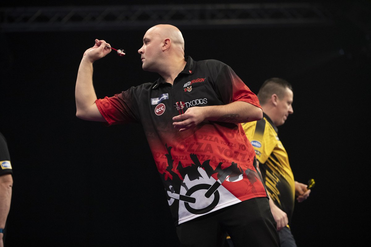 TeamYozza180's tweet photo. Yozza's 'back at it' this afternoon as he takes on Lisa Ashton in his second match in Group E at the Grand Slam. 

👊🎯

@reddragondarts 
@TXODDSOfficial https://t.co/TwssdvEWvZ